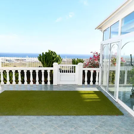 Life Villa Güime